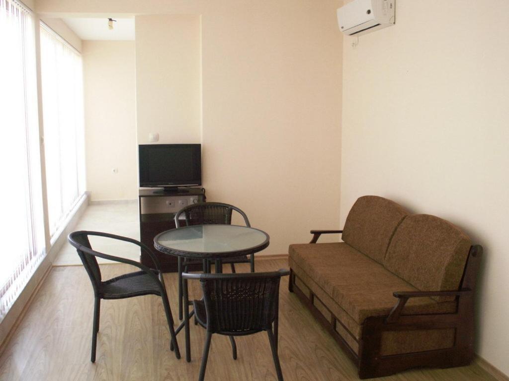 סבטי ולאס Serenity Hotel מראה חיצוני תמונה